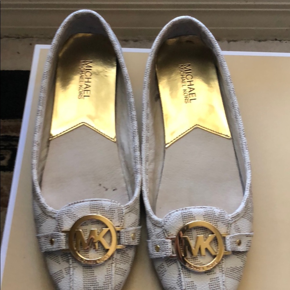 Michael Kors flat